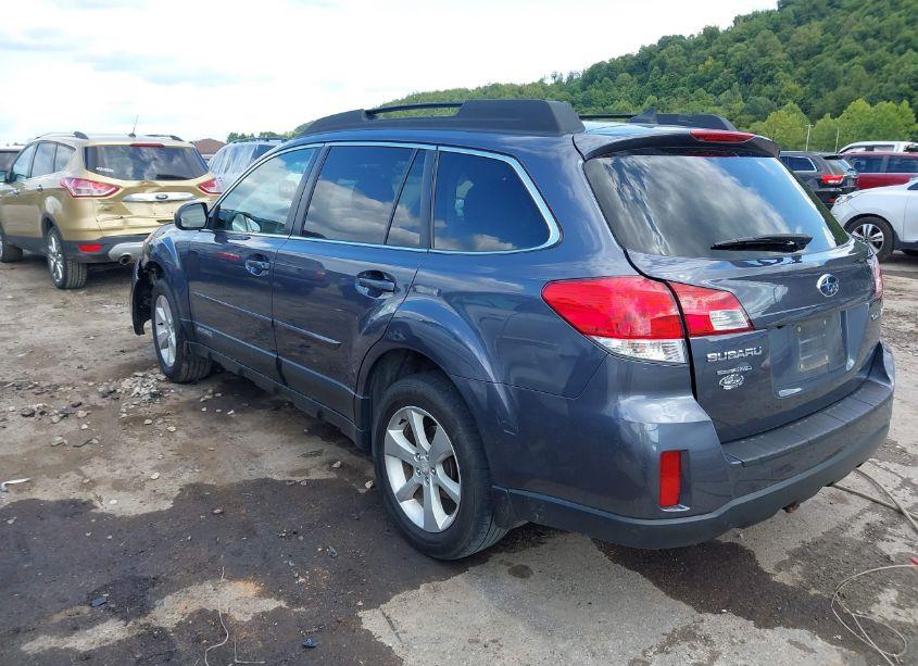 Photo 3 of 2014 Subaru Outback 2.5I PREMIUM (VIN 4S4BRCFC4E3228098)