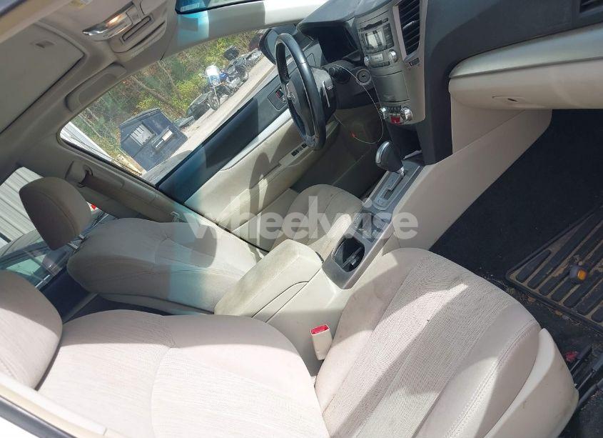 Photo 5 of 2013 Subaru Outback 2.5I PREMIUM (VIN 4S4BRCGC0D3252900)