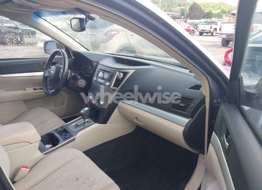 Photo 5 of 2013 Subaru Outback 2.5I PREMIUM (VIN 4S4BRCGC0D3283080)