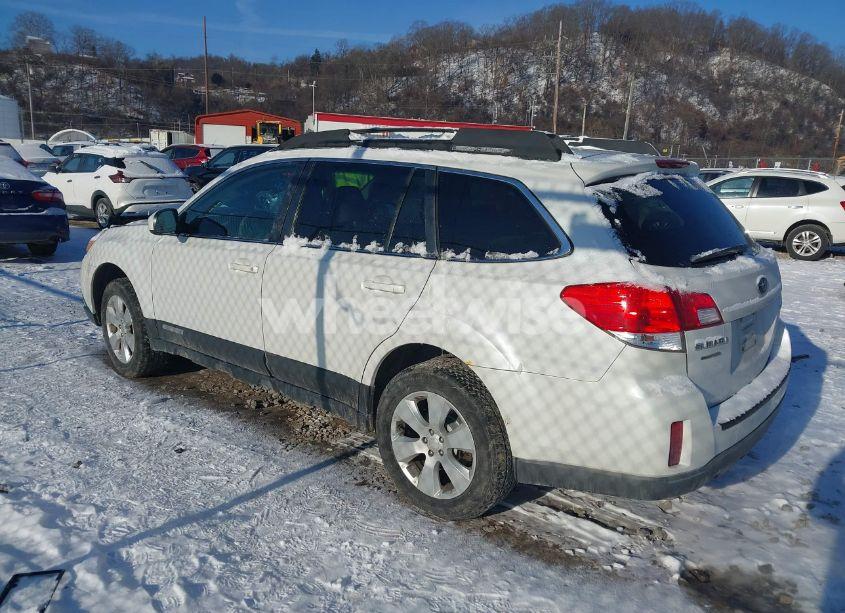 Photo 3 of 2011 Subaru Outback 2.5I PREMIUM (VIN 4S4BRCGC2B3405161)
