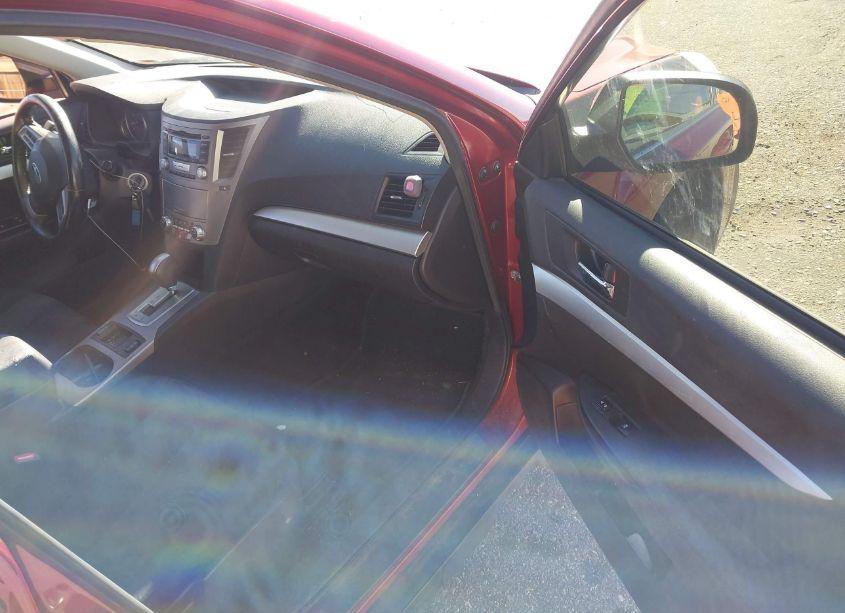 Photo 5 of 2013 Subaru Outback 2.5I PREMIUM (VIN 4S4BRCGC2D3291746)