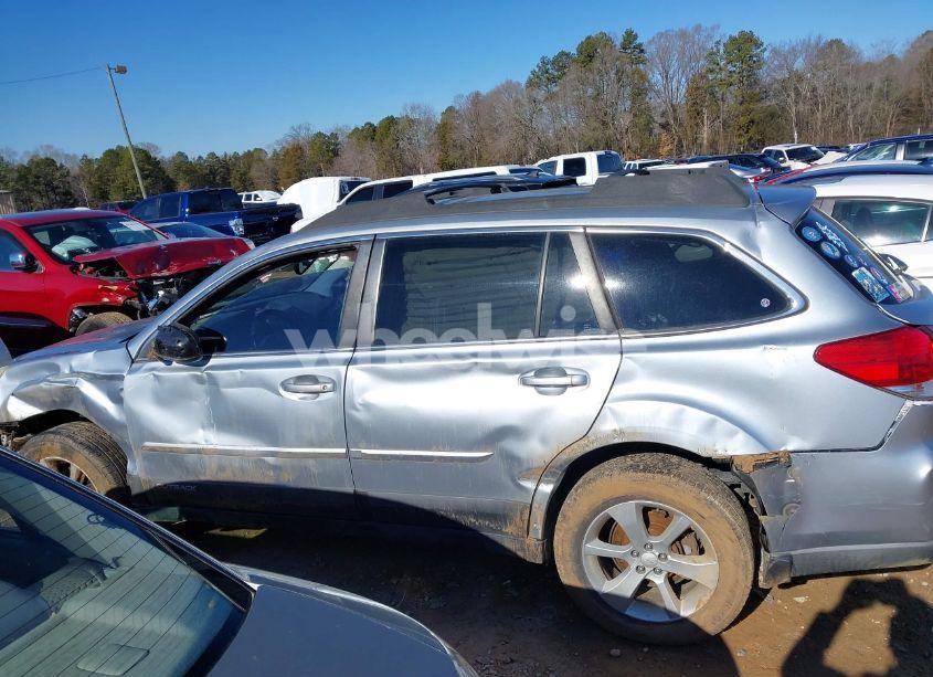 Photo 14 of 2013 Subaru Outback 2.5I PREMIUM (VIN 4S4BRCGC3D3240515)