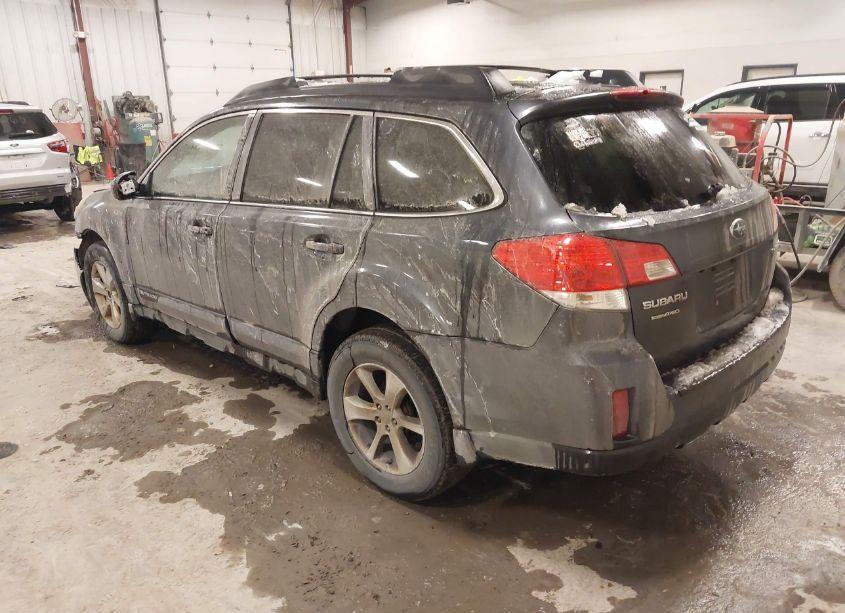 Photo 3 of 2013 Subaru Outback 2.5I PREMIUM (VIN 4S4BRCGC4D3267917)