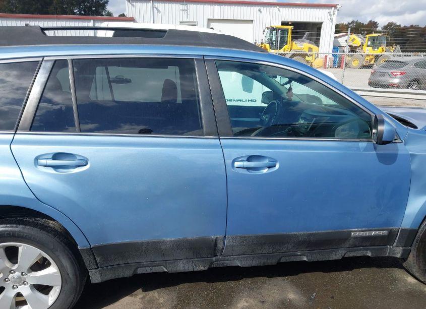 Photo 13 of 2011 Subaru Outback 2.5I PREMIUM (VIN 4S4BRCGC5B3333906)