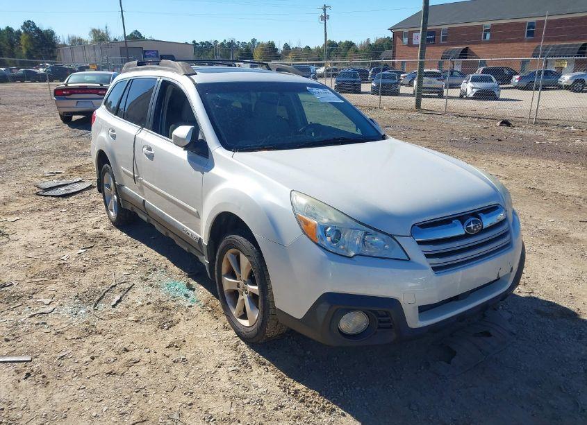 2013 Subaru Outback 2.5I PREMIUM (VIN 4S4BRCGC7D3302885) main photo
