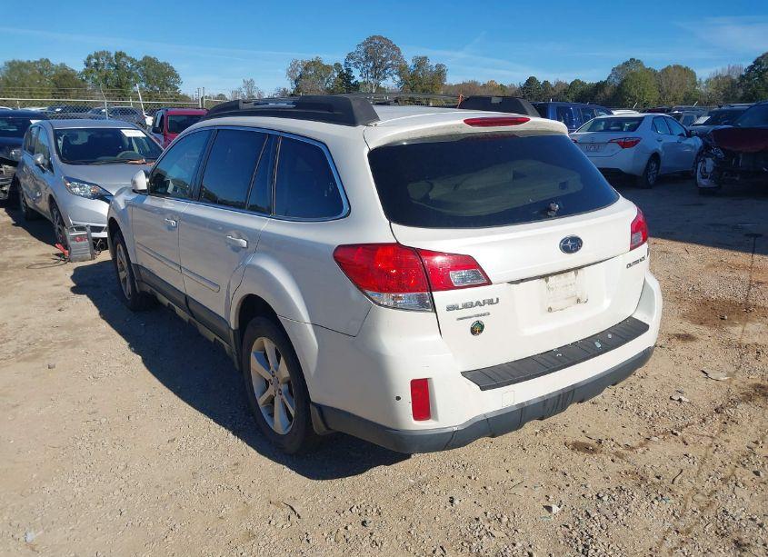 Photo 3 of 2013 Subaru Outback 2.5I PREMIUM (VIN 4S4BRCGC7D3302885)