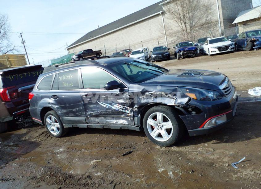 Photo 13 of 2010 Subaru Outback 2.5I PREMIUM (VIN 4S4BRCGC8A3343621)