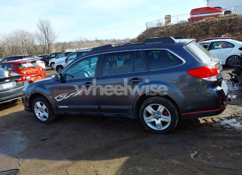 Photo 14 of 2010 Subaru Outback 2.5I PREMIUM (VIN 4S4BRCGC8A3343621)