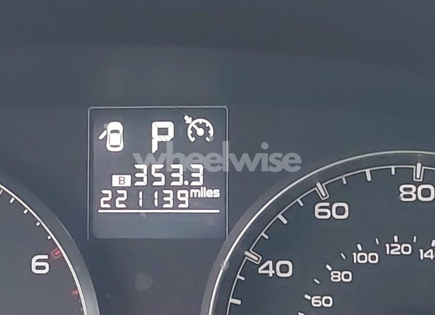 Photo 15 of 2013 Subaru Outback 2.5I PREMIUM (VIN 4S4BRCGC8D3247010)