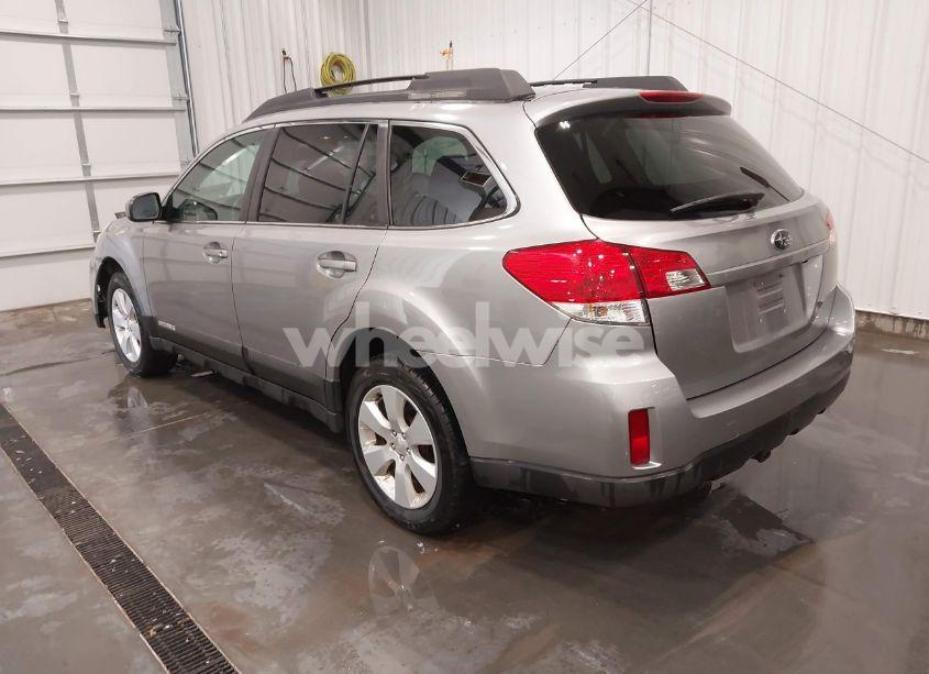 Photo 3 of 2010 Subaru Outback 2.5I PREMIUM (VIN 4S4BRCGC9A3362436)