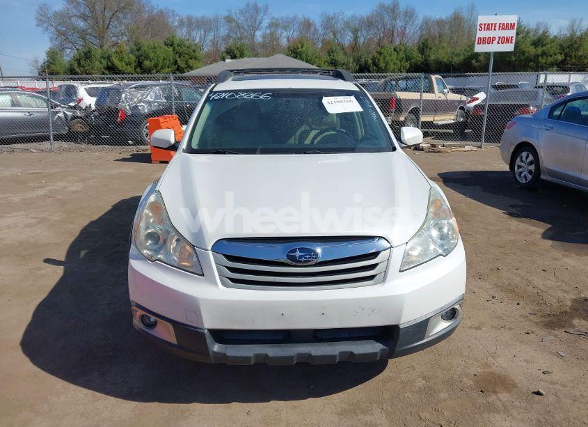 Photo 12 of 2010 Subaru Outback 2.5I PREMIUM (VIN 4S4BRCGCXA1349352)