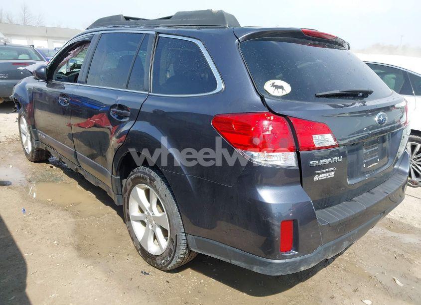 Photo 3 of 2013 Subaru Outback 2.5I PREMIUM (VIN 4S4BRCGCXD3286584)