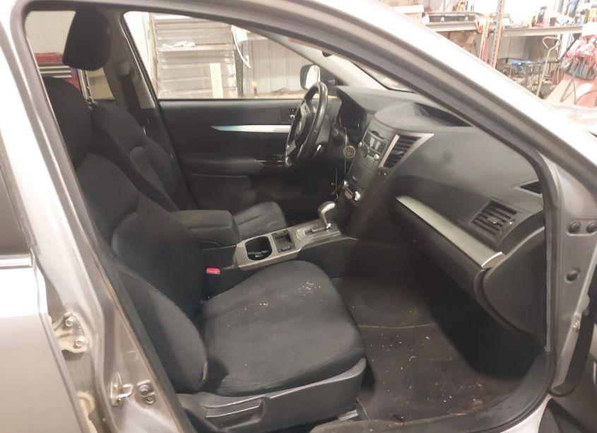 Photo 5 of 2011 Subaru Outback 2.5I PREMIUM (VIN 4S4BRCHC9B3444716)