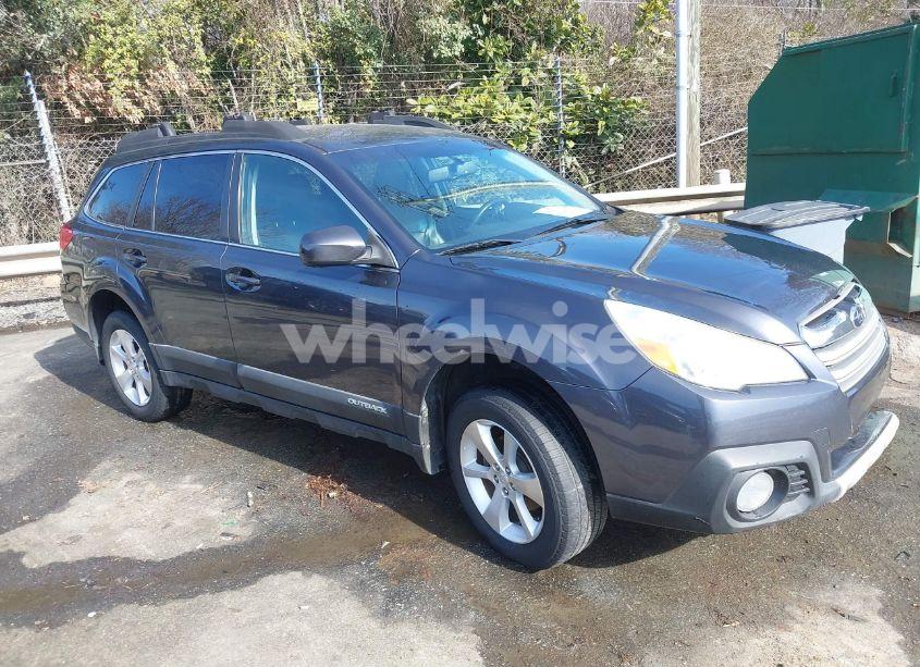 2013 Subaru Outback 2.5I LIMITED (VIN 4S4BRCJC4D3261981) main photo