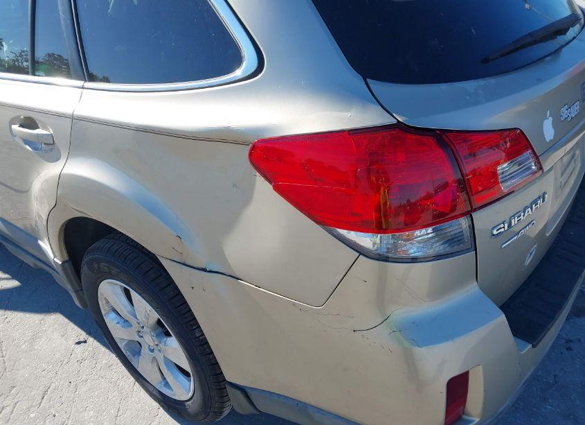 Photo 13 of 2010 Subaru Outback 2.5I LIMITED (VIN 4S4BRCJC6A3381101)