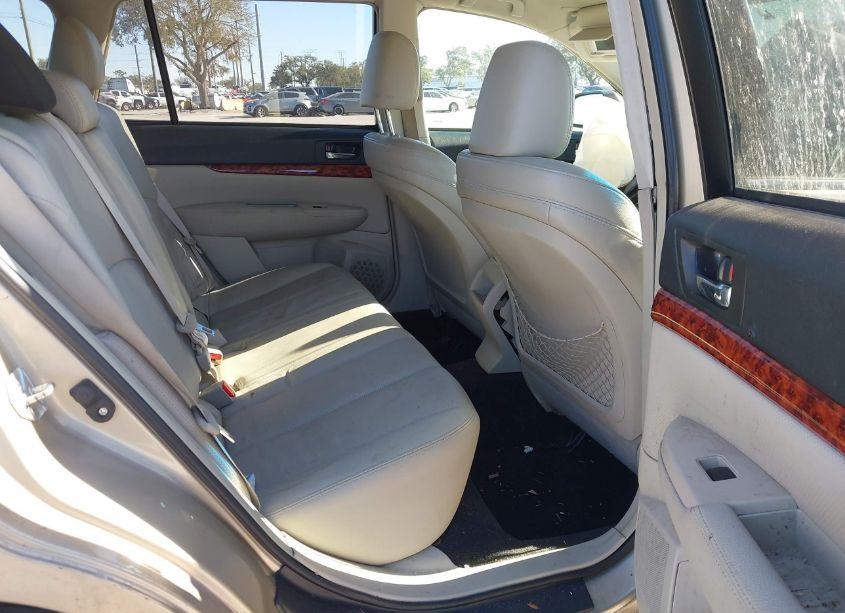 Photo 8 of 2010 Subaru Outback 2.5I LIMITED (VIN 4S4BRCJC6A3381101)