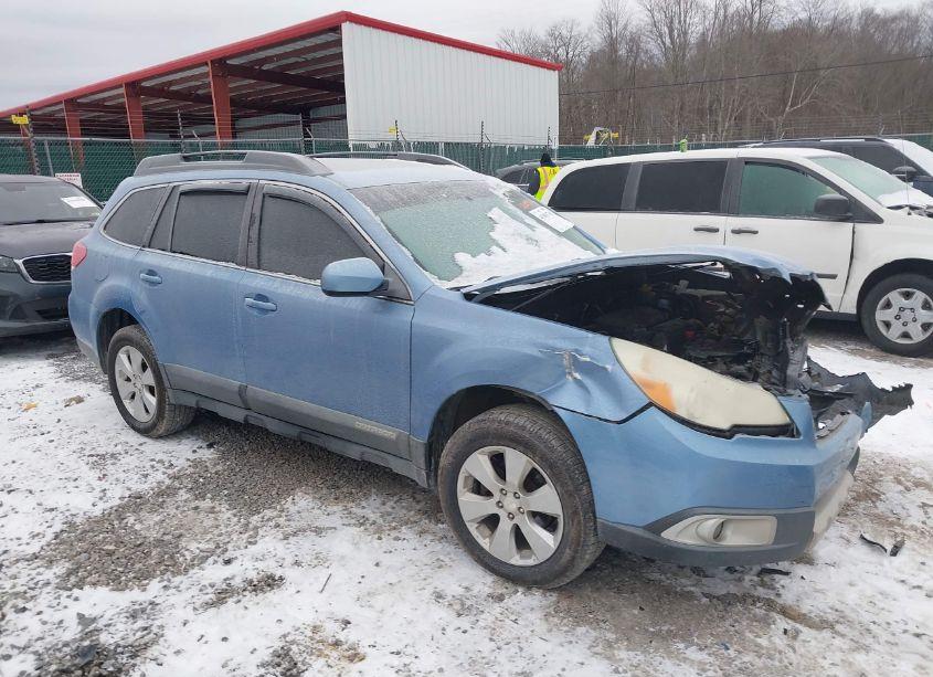 2011 Subaru Outback 2.5I LIMITED (VIN 4S4BRCKC0B3332587) main photo