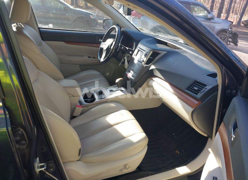 Photo 5 of 2013 Subaru Outback 2.5I LIMITED (VIN 4S4BRCKC0D3245890)