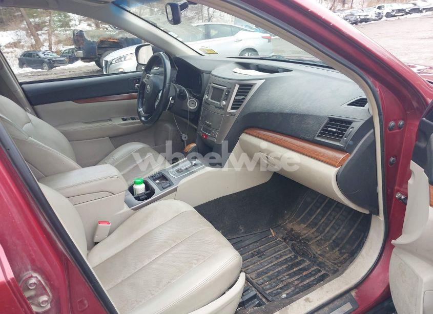 Photo 5 of 2014 Subaru Outback 2.5I LIMITED (VIN 4S4BRCKC0E3236348)