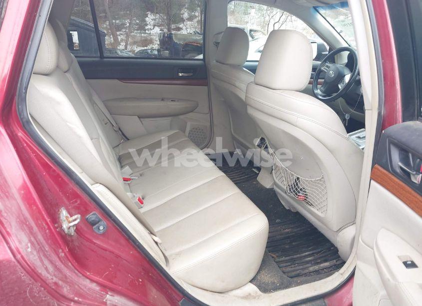 Photo 8 of 2014 Subaru Outback 2.5I LIMITED (VIN 4S4BRCKC0E3236348)