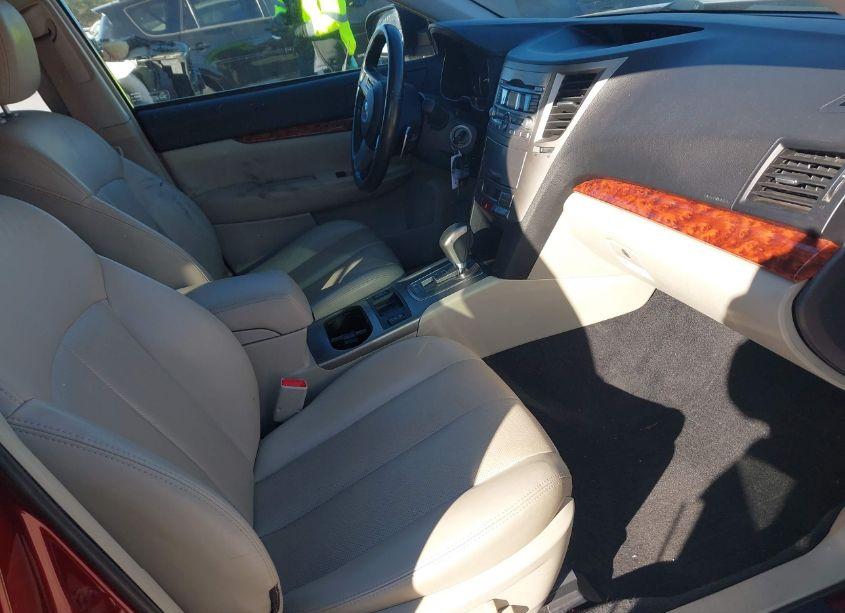 Photo 5 of 2011 Subaru Outback 2.5I LIMITED (VIN 4S4BRCKC1B3366151)