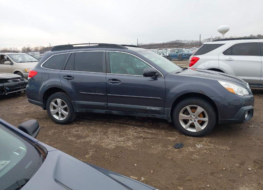 Photo 13 of 2013 Subaru Outback 2.5I LIMITED (VIN 4S4BRCKC1D3294421)