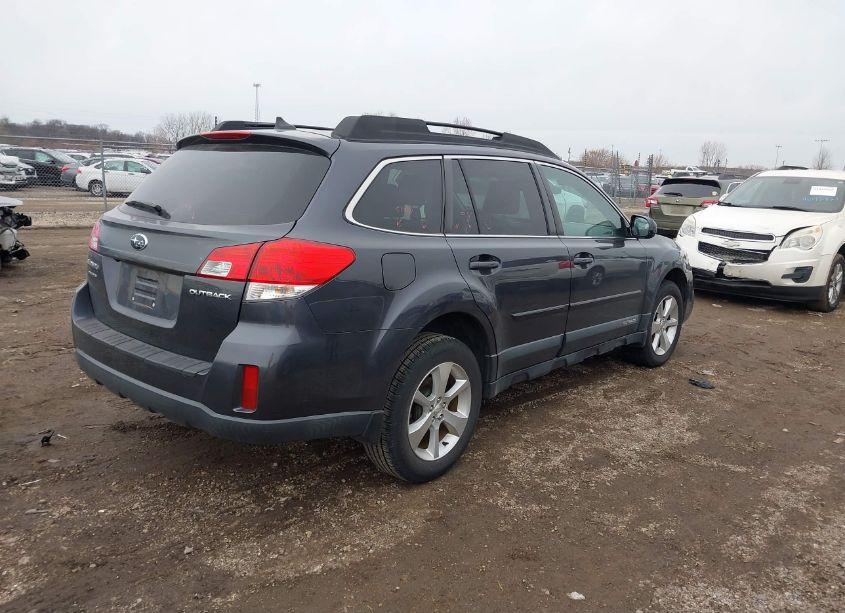 Photo 4 of 2013 Subaru Outback 2.5I LIMITED (VIN 4S4BRCKC1D3294421)