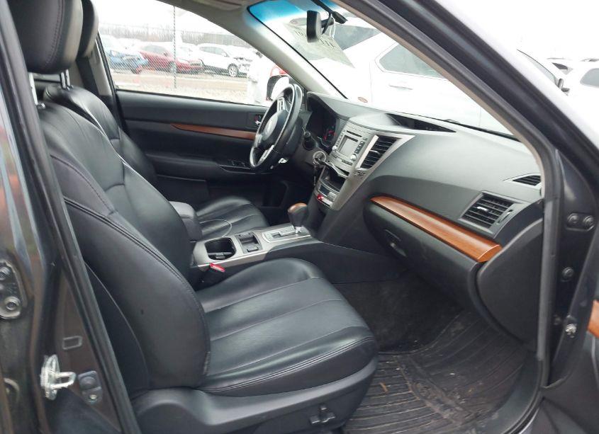 Photo 5 of 2013 Subaru Outback 2.5I LIMITED (VIN 4S4BRCKC1D3294421)