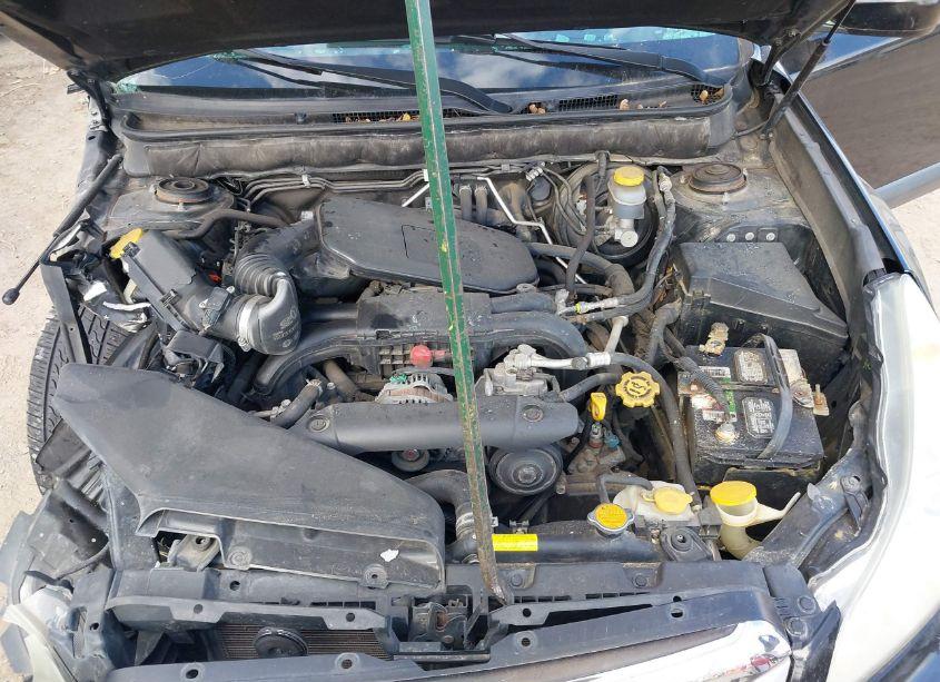 Photo 10 of 2011 Subaru Outback 2.5I LIMITED (VIN 4S4BRCKC2B3330582)