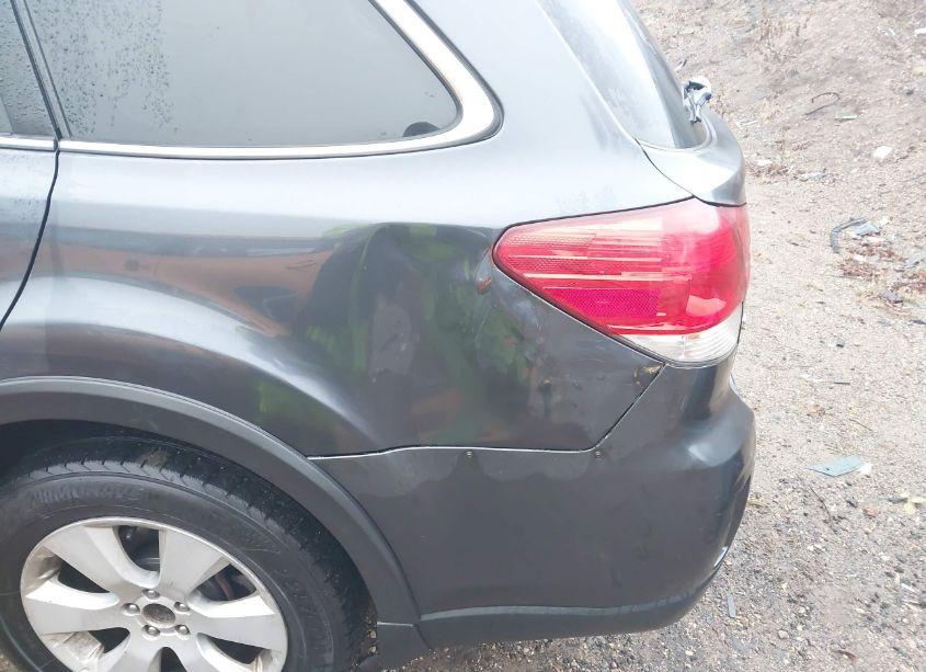 Photo 6 of 2011 Subaru Outback 2.5I LIMITED (VIN 4S4BRCKC2B3402297)