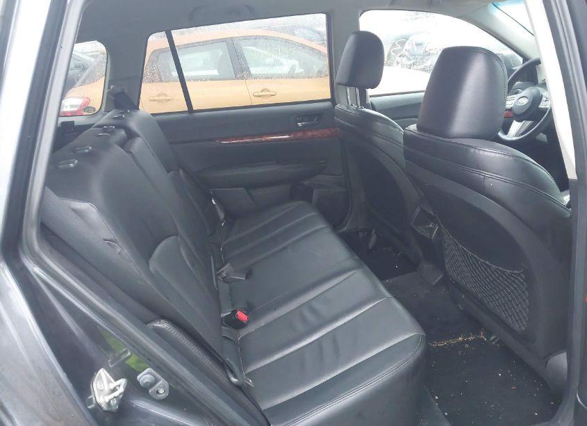 Photo 8 of 2011 Subaru Outback 2.5I LIMITED (VIN 4S4BRCKC2B3402297)