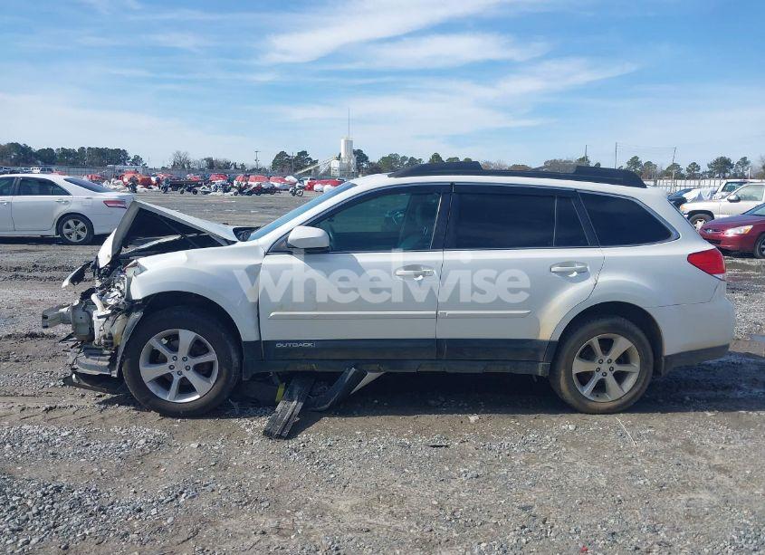 Photo 14 of 2013 Subaru Outback 2.5I LIMITED (VIN 4S4BRCKC2D3214057)