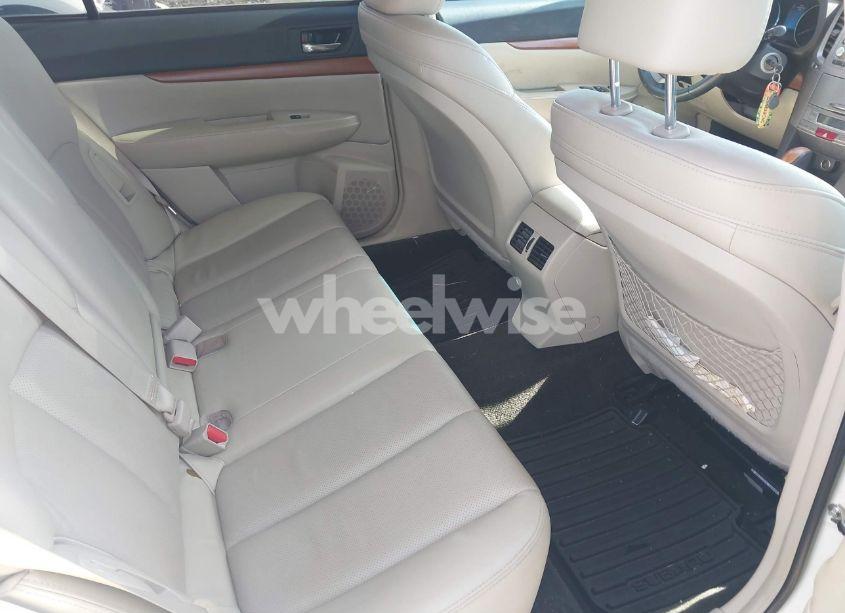 Photo 8 of 2013 Subaru Outback 2.5I LIMITED (VIN 4S4BRCKC2D3214057)