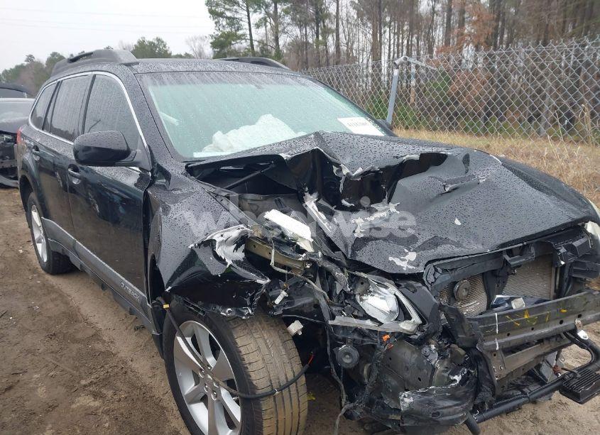 2013 Subaru Outback 2.5I LIMITED (VIN 4S4BRCKC2D3257054) main photo