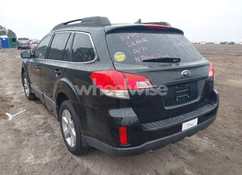 Photo 3 of 2013 Subaru Outback 2.5I LIMITED (VIN 4S4BRCKC2D3257054)