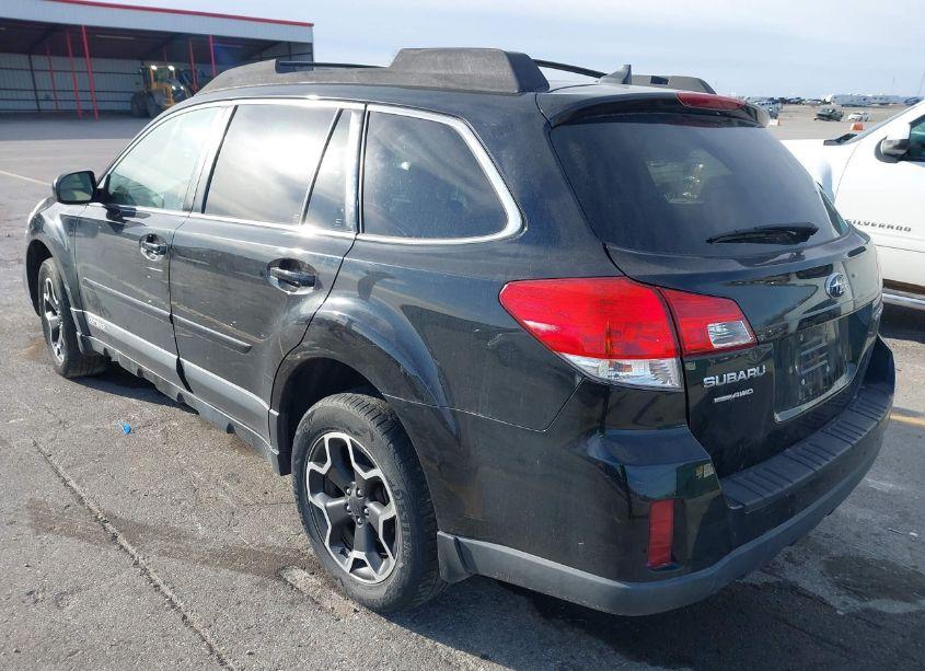 Photo 3 of 2013 Subaru Outback 2.5I LIMITED (VIN 4S4BRCKC2D3301070)