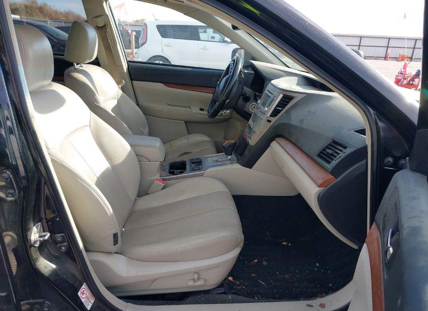 Photo 5 of 2013 Subaru Outback 2.5I LIMITED (VIN 4S4BRCKC2D3301070)