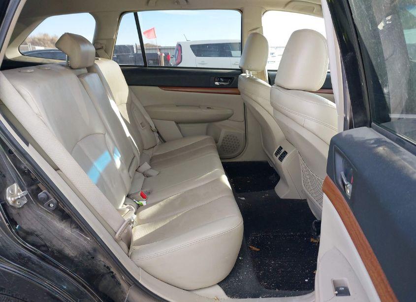Photo 8 of 2013 Subaru Outback 2.5I LIMITED (VIN 4S4BRCKC2D3301070)