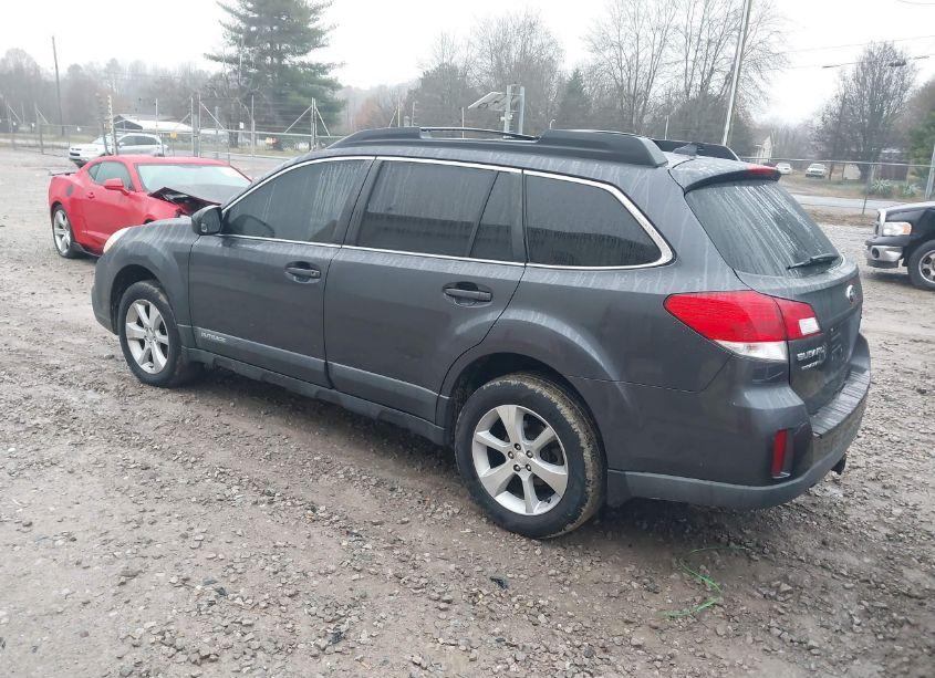 Photo 3 of 2013 Subaru Outback 2.5I LIMITED (VIN 4S4BRCKC3D3289091)