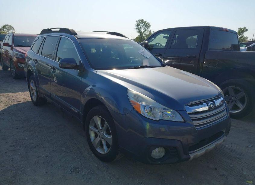 2013 Subaru Outback 2.5I LIMITED (VIN 4S4BRCKC3D3301532) main photo