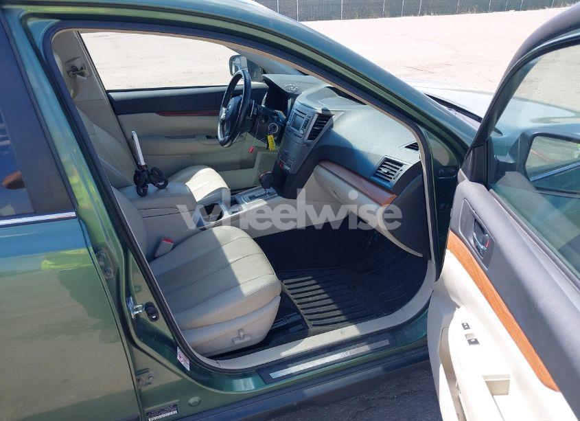 Photo 5 of 2013 Subaru Outback 2.5I LIMITED (VIN 4S4BRCKC3D3312143)