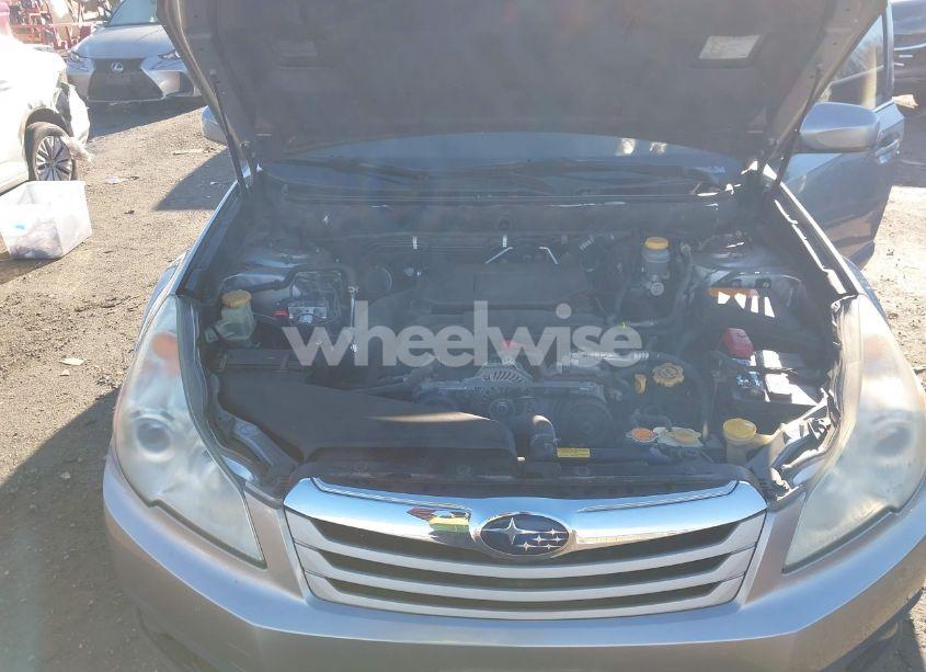 Photo 10 of 2010 Subaru Outback 2.5I LIMITED (VIN 4S4BRCKC4A3313877)