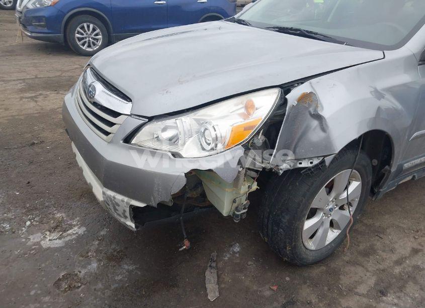 Photo 6 of 2011 Subaru Outback 2.5I LIMITED (VIN 4S4BRCKC4B3436967)