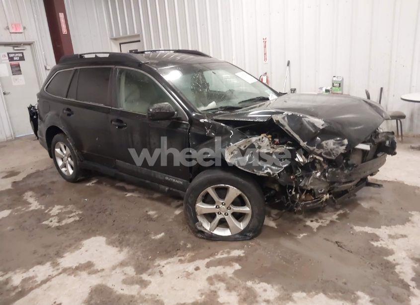 2013 Subaru Outback 2.5I LIMITED (VIN 4S4BRCKC4D3218935) main photo