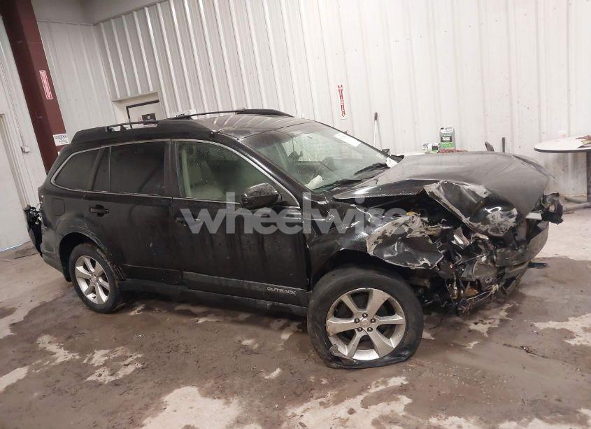 Photo 13 of 2013 Subaru Outback 2.5I LIMITED (VIN 4S4BRCKC4D3218935)