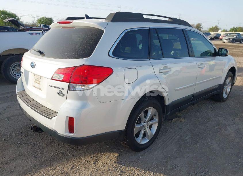 Photo 4 of 2013 Subaru Outback 2.5I LIMITED (VIN 4S4BRCKC4D3219535)