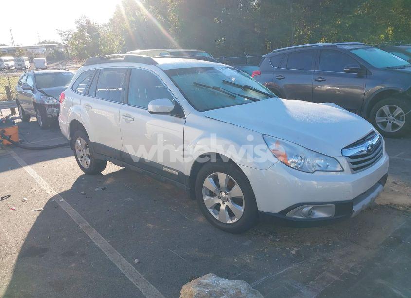 2010 Subaru Outback 2.5I LIMITED (VIN 4S4BRCKC5A3355958) main photo