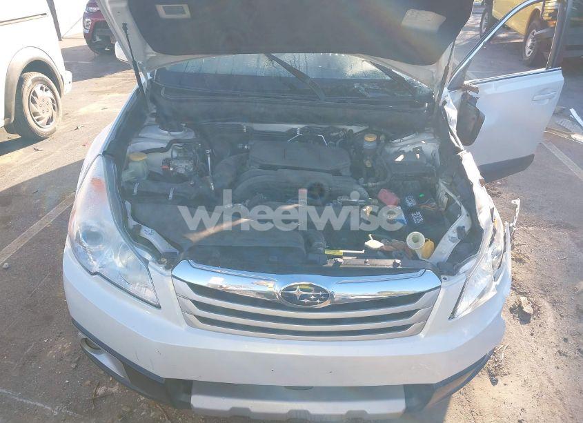 Photo 10 of 2010 Subaru Outback 2.5I LIMITED (VIN 4S4BRCKC5A3355958)