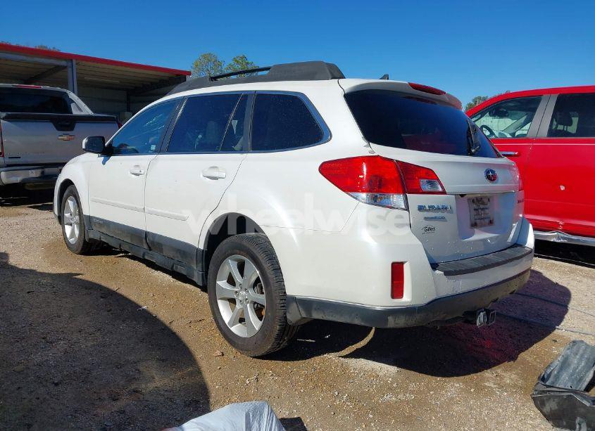 Photo 3 of 2013 Subaru Outback 2.5I LIMITED (VIN 4S4BRCKC5D3231063)