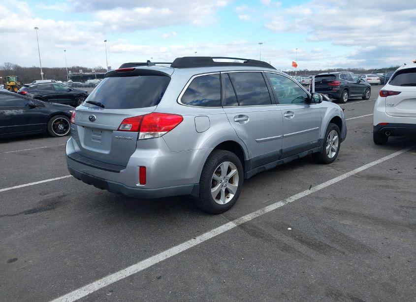 Photo 4 of 2013 Subaru Outback 2.5I LIMITED (VIN 4S4BRCKC5D3265102)